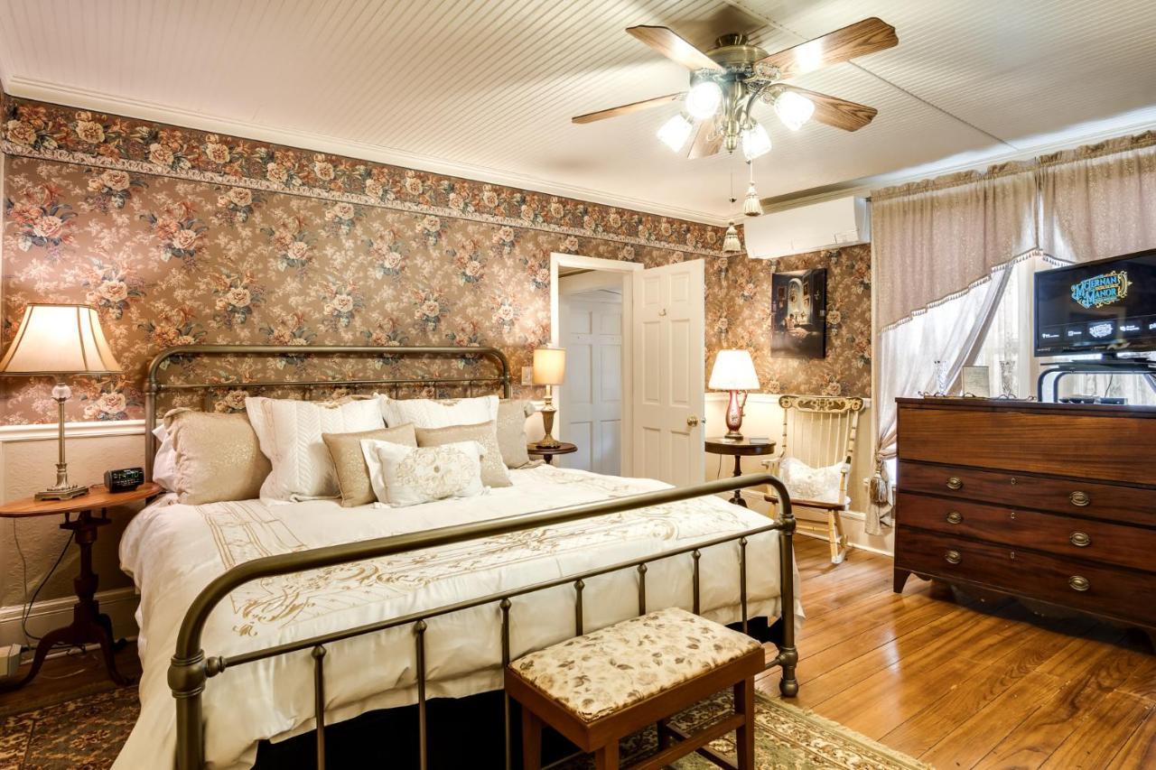 Homestay Mcternan Manor Franklin